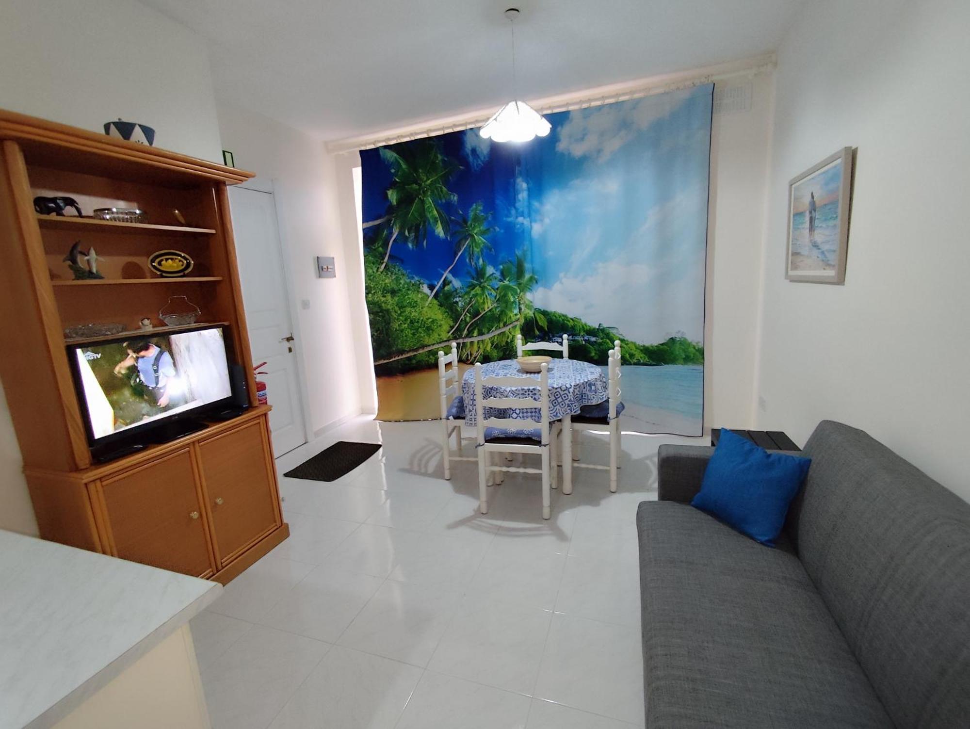 Sea Breeze Bliss - Self Check-in Apartman *